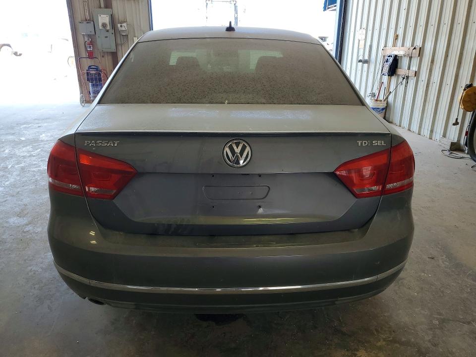 Zdjęcie 6 z aukcji – 2014 VOLKSWAGEN PASSAT z VIN 1VWCN7A34EC045378