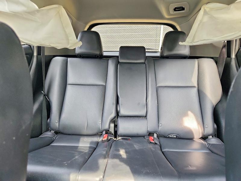 Foto 10 de la subasta – 2015 TOYOTA RAV4 con VIN 2T3DFREV8FW317604