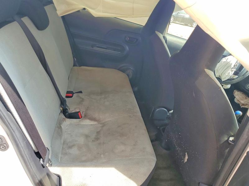Photo 10 from auction – 2016 TOYOTA PRIUS C with VIN JTDKDTB39G1122284