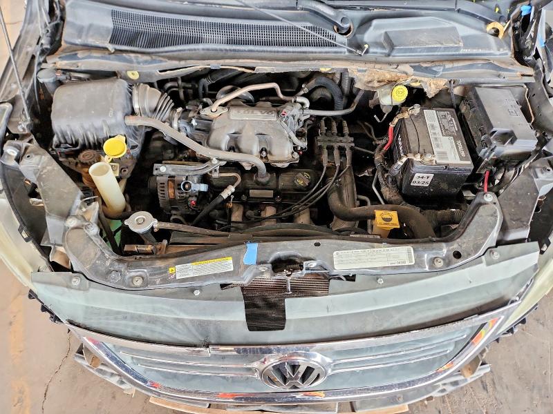 Photo 12 from auction – 2010 VOLKSWAGEN ROUTAN with VIN 2V4RW3D10AR306235