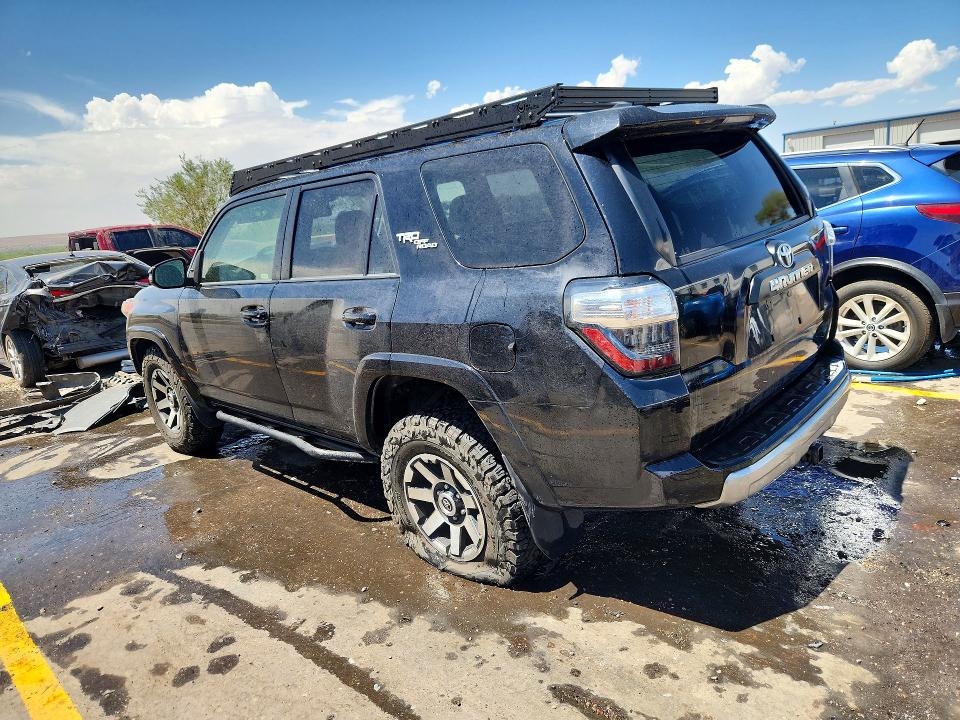 Photo 2 from auction – 2021 TOYOTA 4RUNNER with VIN JTERU5JR0M5931673