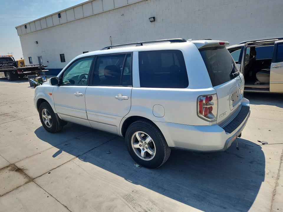 Photo 2 from auction – 2008 HONDA PILOT with VIN 5FNYF18538B034440