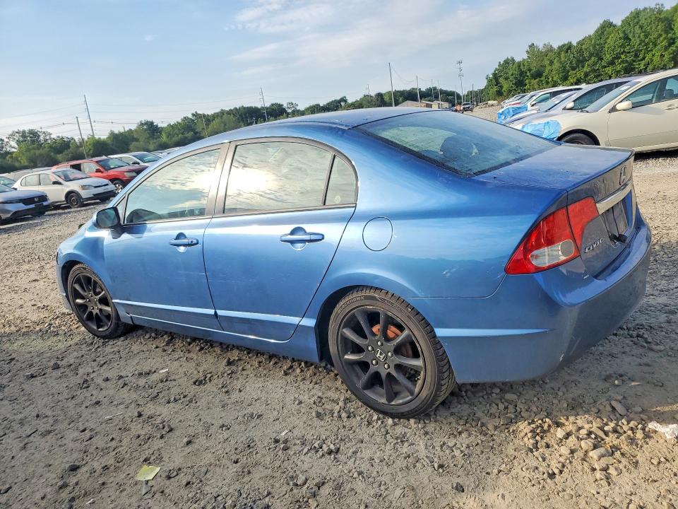 Photo 2 from auction – 2011 HONDA CIVIC with VIN 2HGFA1F53BH528583