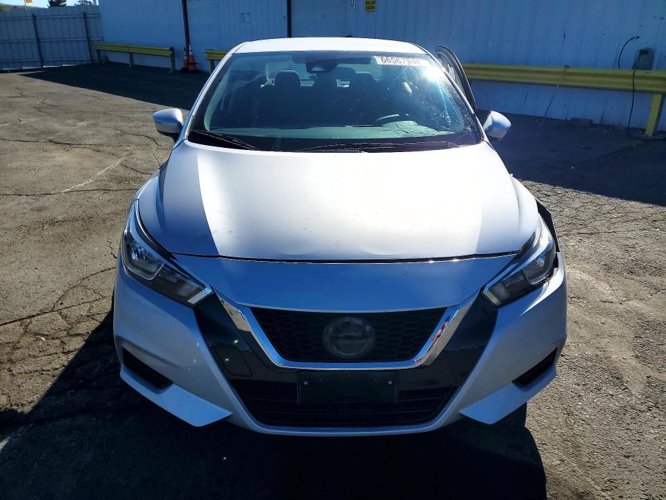 Zdjęcie 5 z aukcji – 2021 NISSAN VERSA z VIN 3N1CN8EV6ML922995