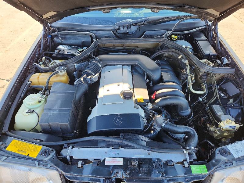 Photo 11 from auction – 1995 MERCEDES-BENZ E with VIN WDBEA32E5SC159125