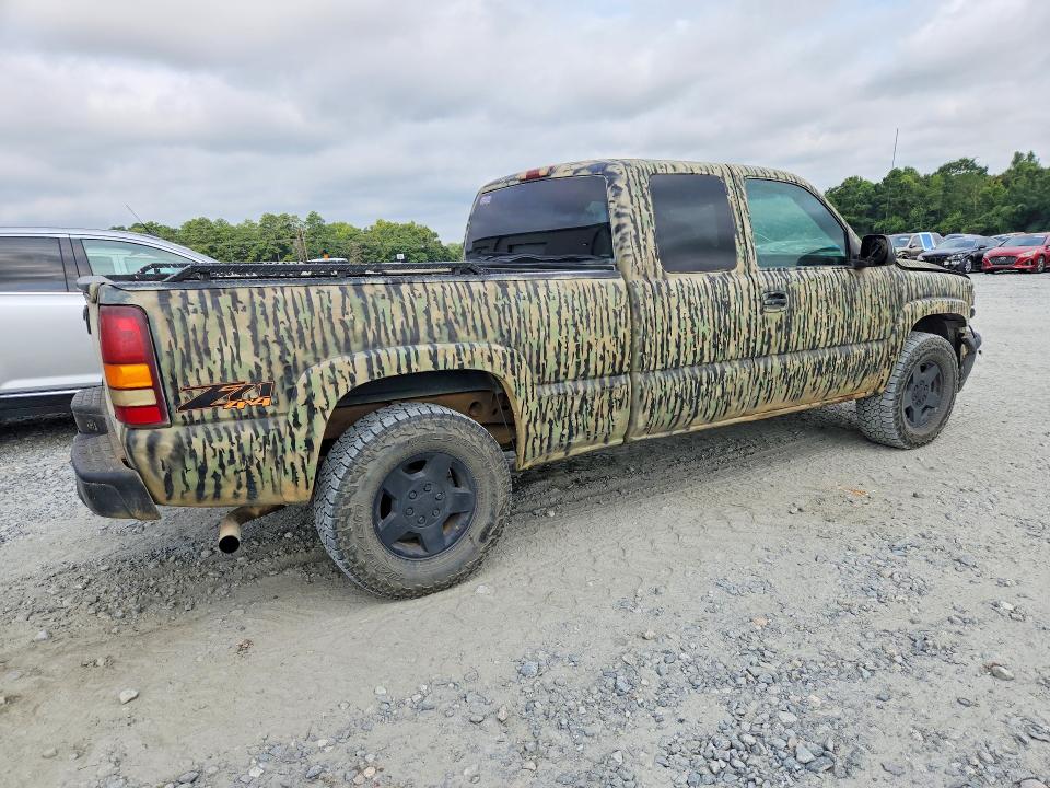 Photo 3 from auction – 2001 CHEVROLET SILVERADO with VIN 1GCEK19T61E189874