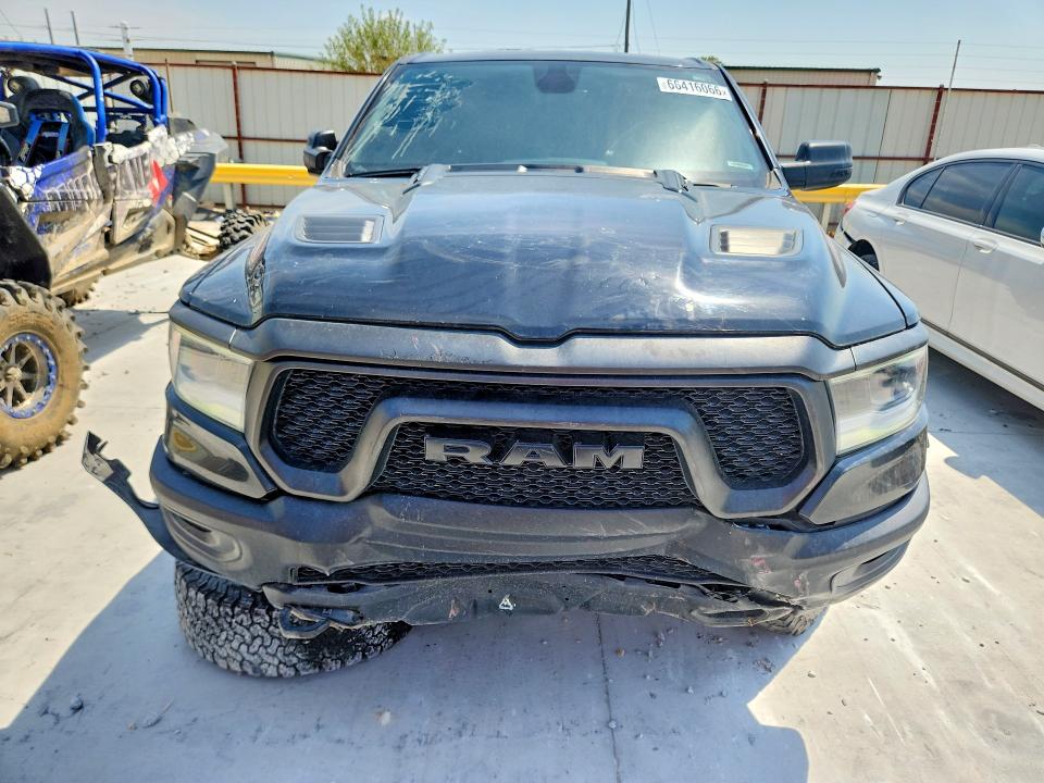Снимка 5 от търг – 2020 RAM 1500 с VIN 1C6SRFLT4LN138517