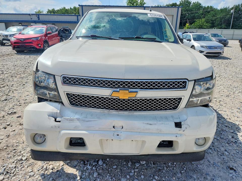 Photo 5 from auction – 2011 CHEVROLET TAHOE with VIN 1GNSKCE0XBR350643