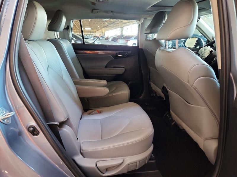 Photo 11 from auction – 2021 TOYOTA HIGHLANDER with VIN 5TDYZRAH9MS085053