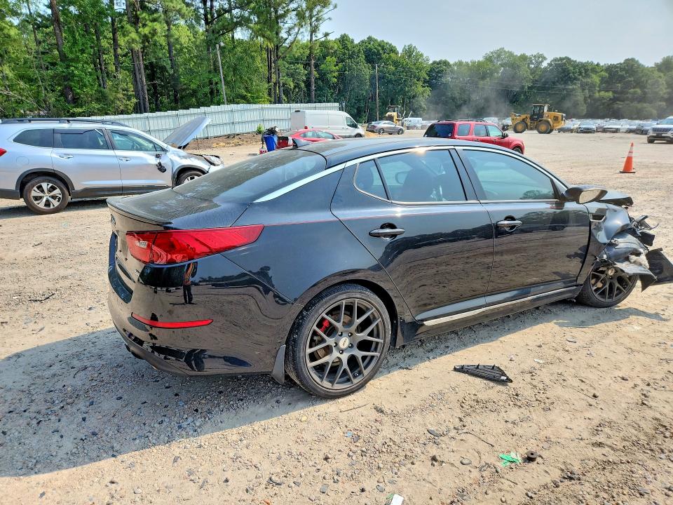 Photo 3 from auction – 2015 KIA OPTIMA with VIN 5XXGR4A61FG447815
