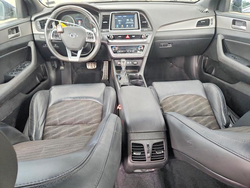 Photo 8 from auction – 2019 HYUNDAI SONATA with VIN 5NPE34AF5KH735084