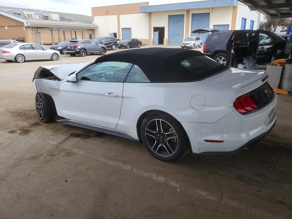 Снимка 2 от търг – 2023 FORD MUSTANG с VIN 1FATP8UH4P5110768