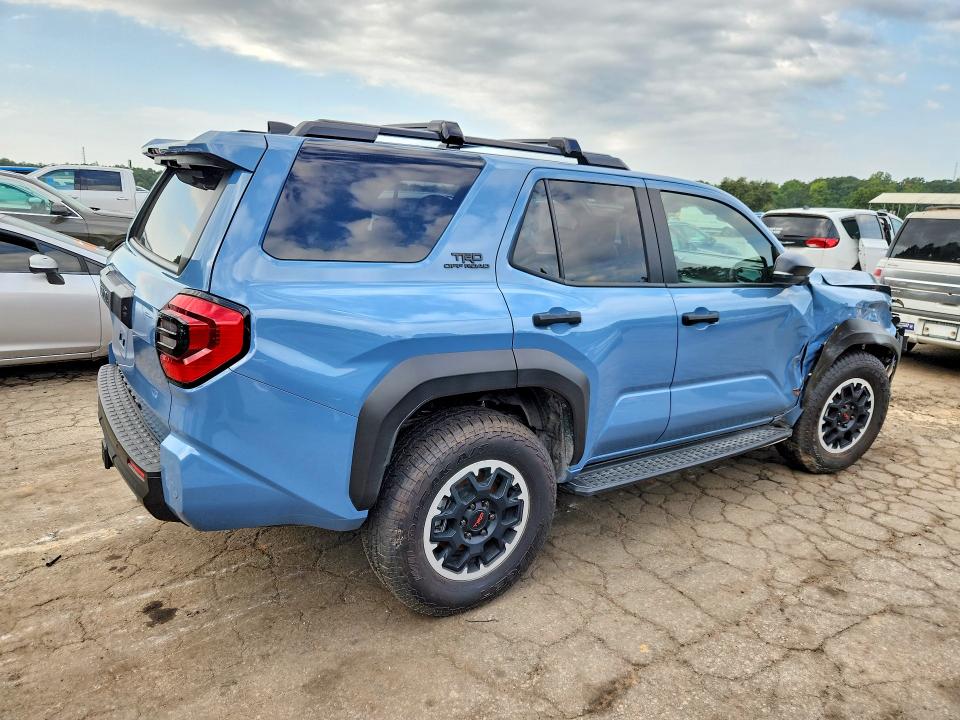 Photo 3 from auction – 2026 TOYOTA 4RUNNER with VIN JTEVA5BR8T5094532