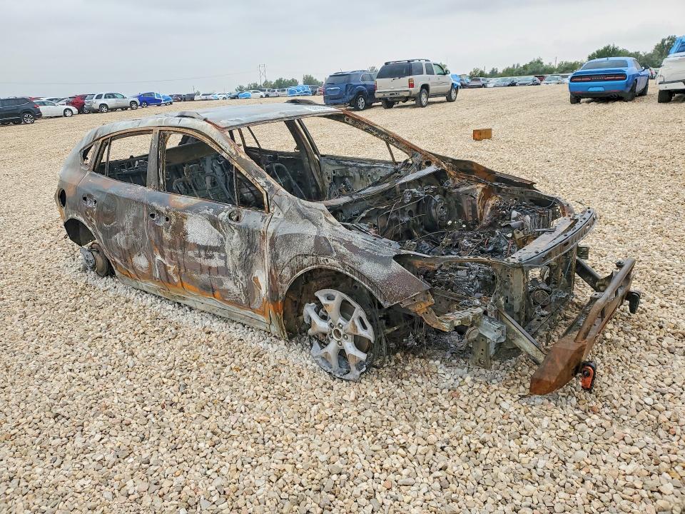 Photo 4 from auction – 2018 SUBARU CROSSTREK with VIN JF2GTADC4J8200772