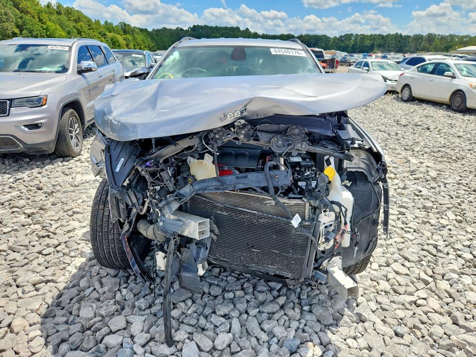 Photo 5 from auction – 2019 JEEP COMPASS with VIN 3C4NJCCB4KT676099