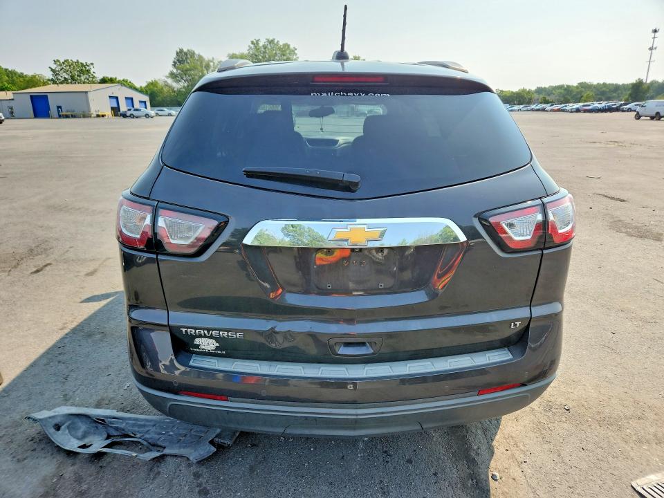 Photo 6 from auction – 2017 CHEVROLET TRAVERSE with VIN 1GNKRGKD6HJ152451