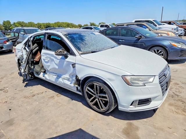 Photo 4 from auction – 2017 AUDI A3 with VIN WAUAUGFF2H1062919