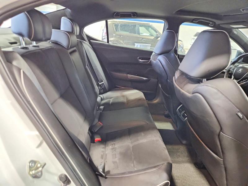 Photo 10 from auction – 2019 ACURA TLX with VIN 19UUB2F64KA000813