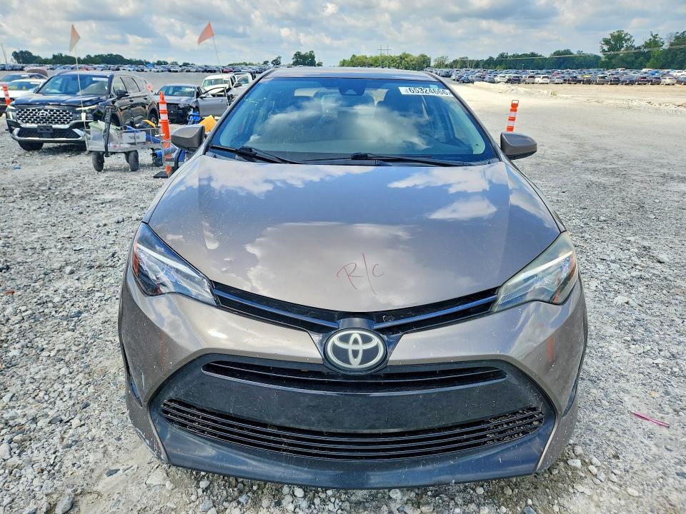Photo 5 from auction – 2017 TOYOTA COROLLA with VIN 2T1BURHEXHC847711