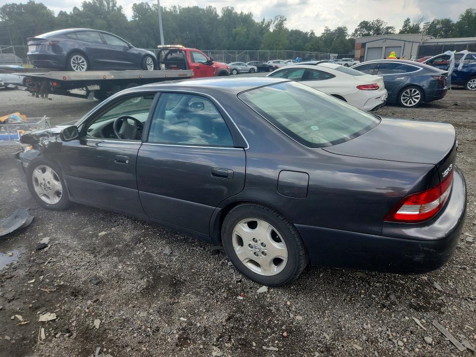 Photo 2 from auction – 2000 LEXUS ES with VIN JT8BF28G5Y5102105