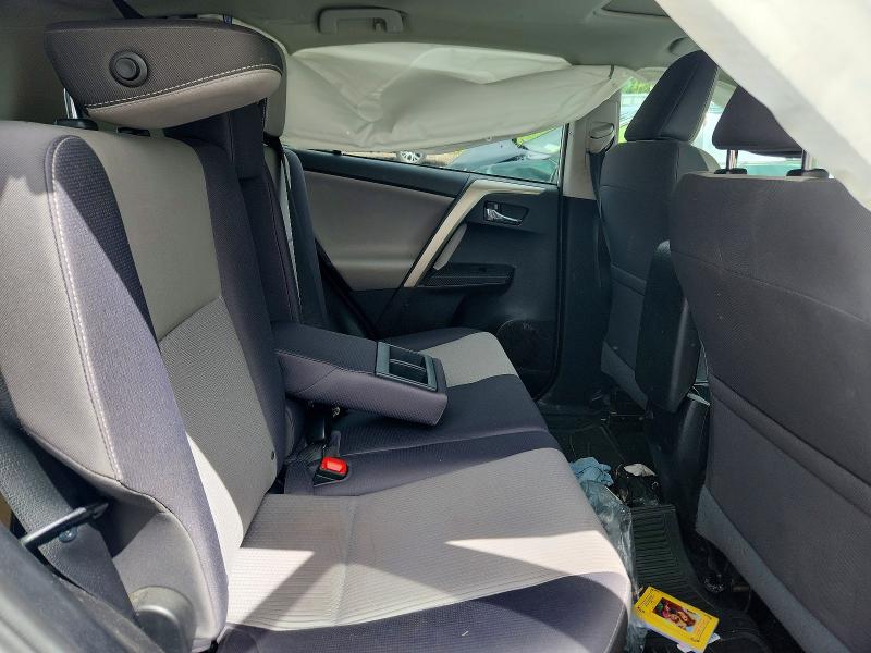Photo 11 from auction – 2014 TOYOTA RAV4 with VIN 2T3RFREV8EW132800
