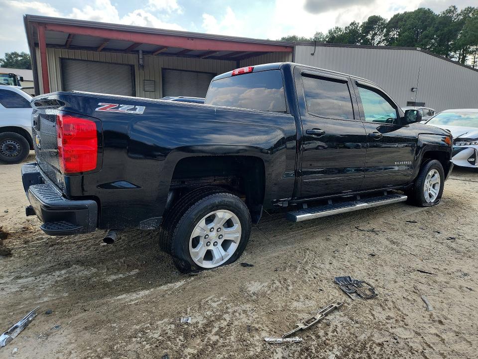 Photo 3 from auction – 2017 CHEVROLET SILVERADO with VIN 3GCUKREC5HG482295