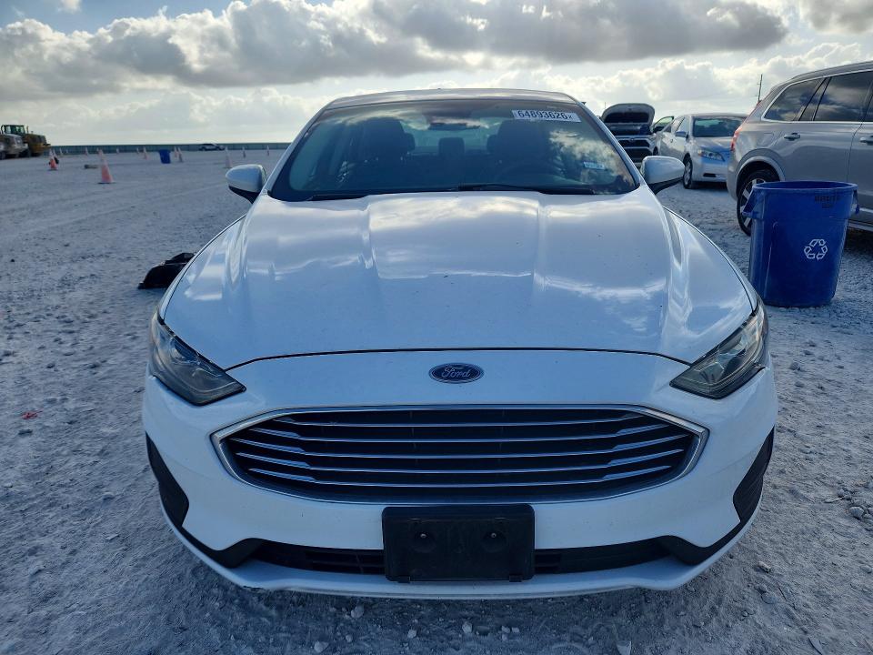 Photo 5 from auction – 2019 FORD FUSION with VIN 3FA6P0LU7KR116695