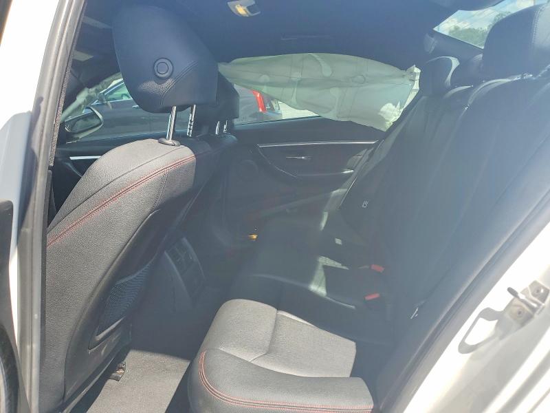 Photo 10 from auction – 2018 BMW 330 with VIN WBA8B9C51JEE80823