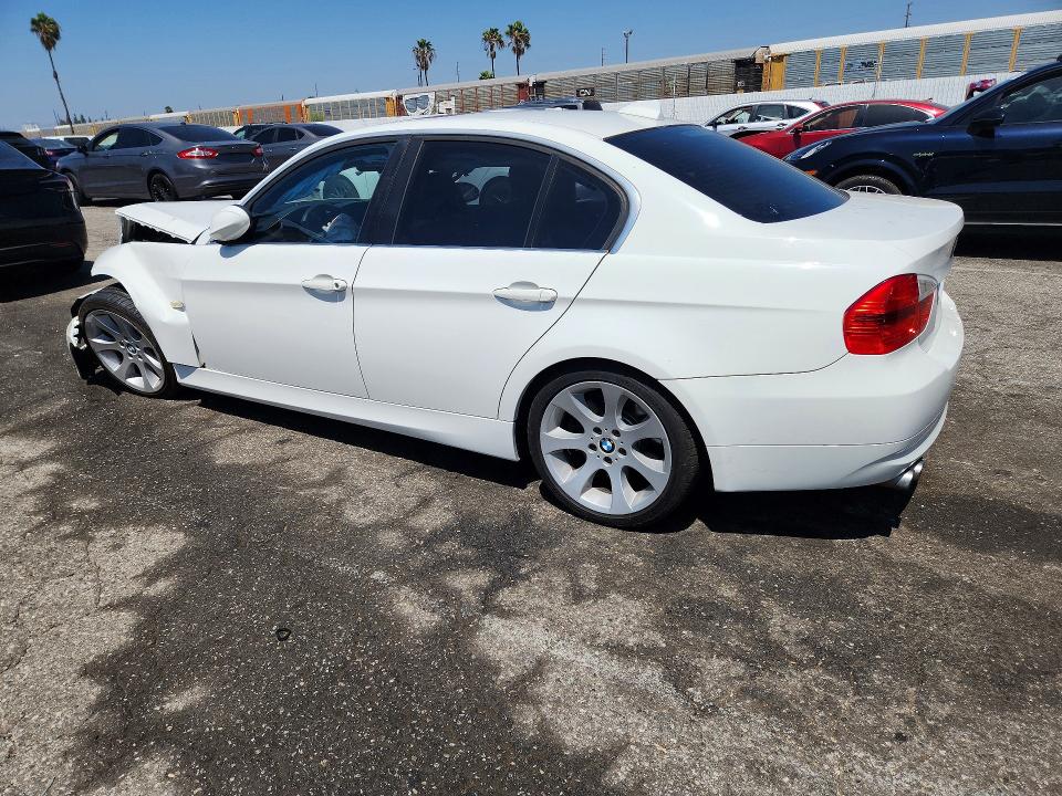 Photo 2 from auction – 2006 BMW 330 with VIN WBAVB33546PS19419