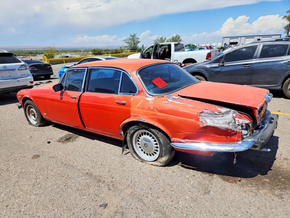 Photo 2 from auction – 1976 JAGUAR XJ6 with VIN UG2T61045