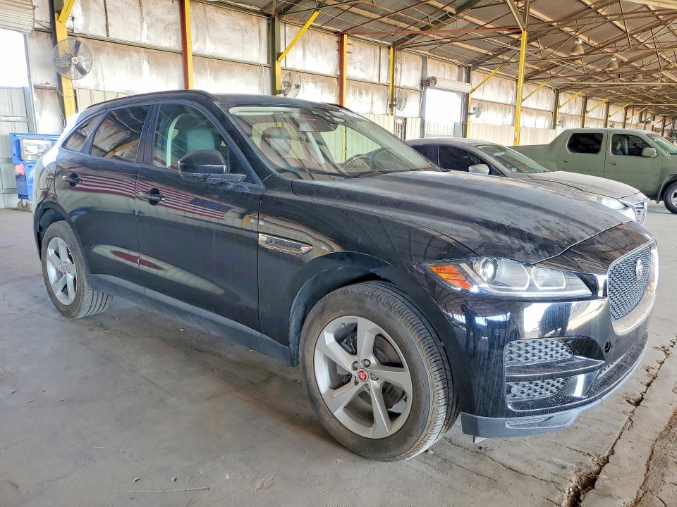 Photo 4 from auction – 2018 JAGUAR F-PACE with VIN SADCJ2FN2JA261199