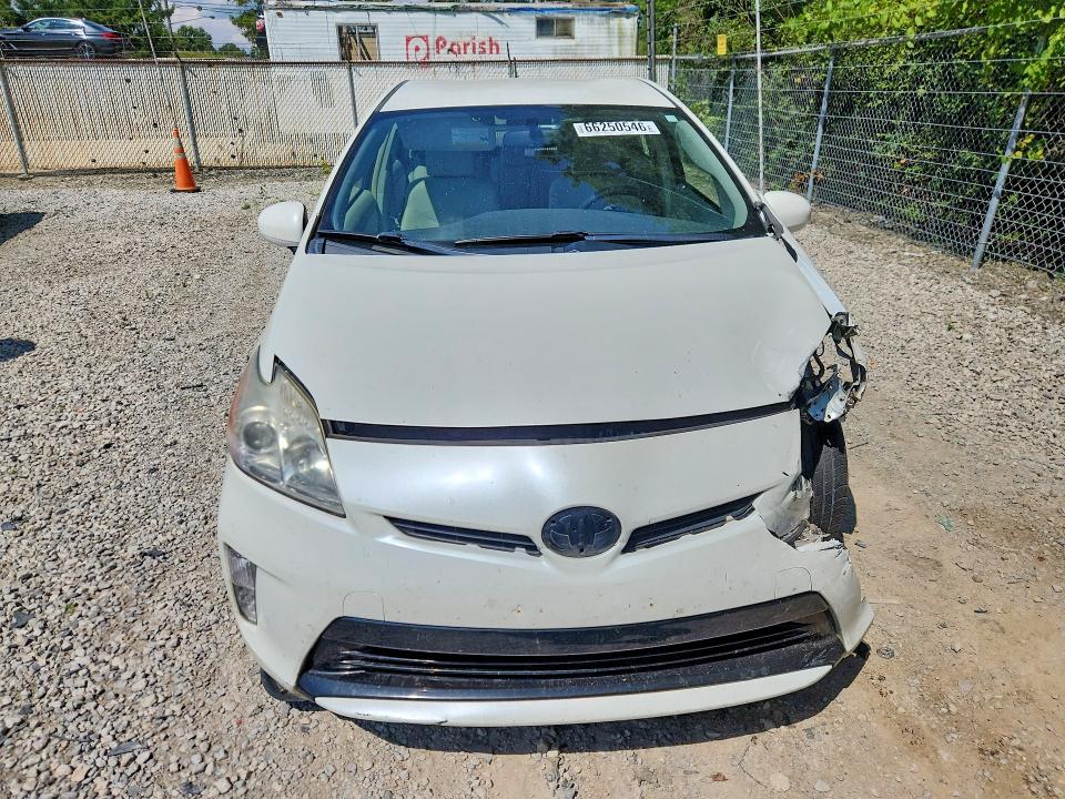 Photo 5 from auction – 2013 TOYOTA PRIUS with VIN JTDKN3DU3D1626912