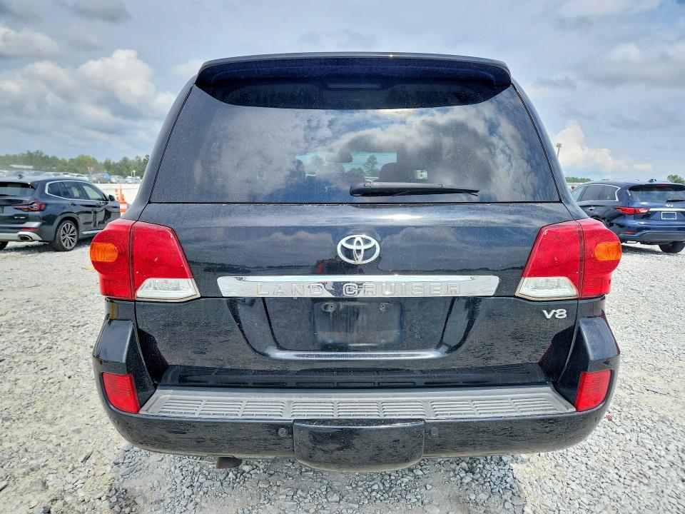 Photo 6 from auction – 2013 TOYOTA LAND CRUISER with VIN JTMHY7AJXD4012151