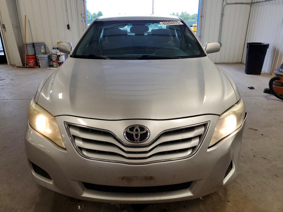 Photo 5 from auction – 2011 TOYOTA CAMRY with VIN 4T1BF3EK4BU188550