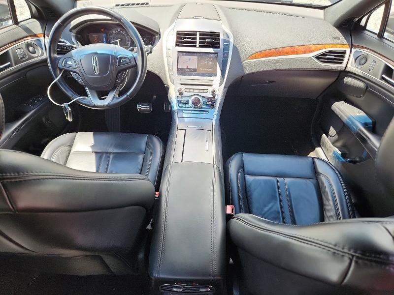 Photo 8 from auction – 2019 LINCOLN MKZ with VIN 3LN6L5LU4KR628901