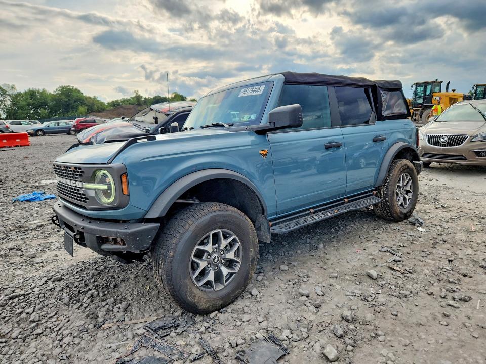 FORD BRONCO 2023 مع رقم تعريف المركبة 1FMEE5DH6PLA81465 - صورة من المزاد