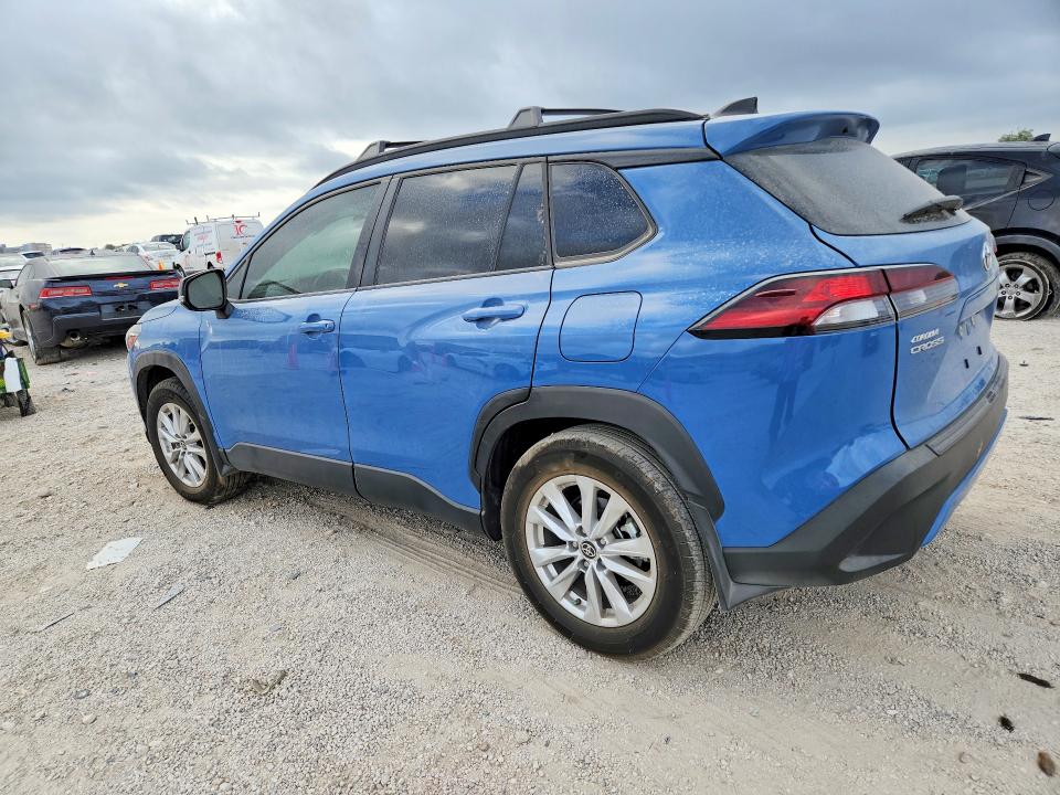 Photo 2 from auction – 2026 TOYOTA COROLLA CROSS with VIN 7MUCAAAG1TV182052