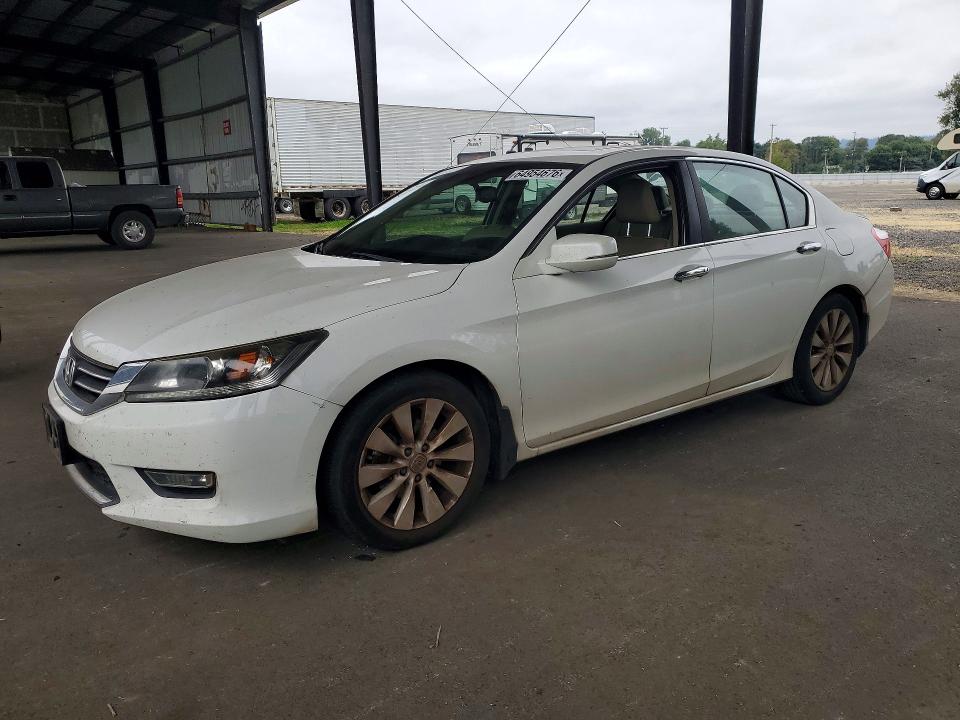 HONDA ACCORD 2013 with VIN 1HGCR2F81DA004734 - Photo from auction