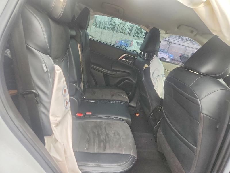 Снимка 11 от търг – 2023 MITSUBISHI OUTLANDER с VIN JA4J3UA81PZ030325