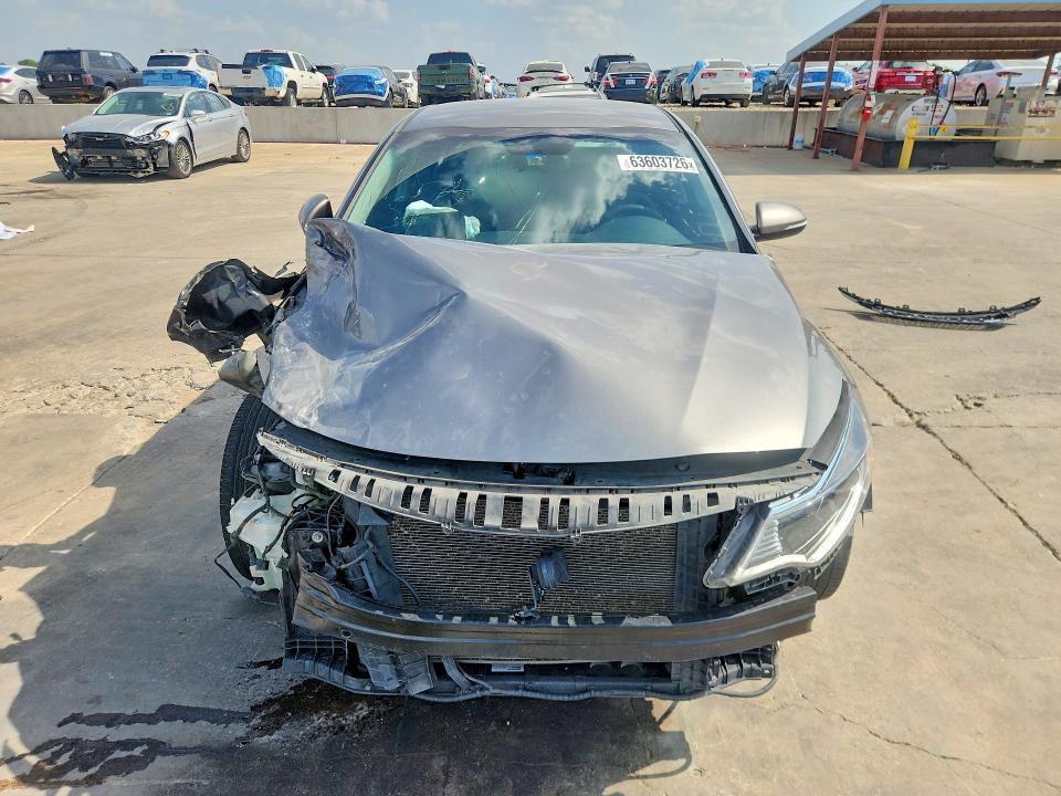 Photo 5 from auction – 2016 KIA OPTIMA with VIN 5XXGT4L32GG024053