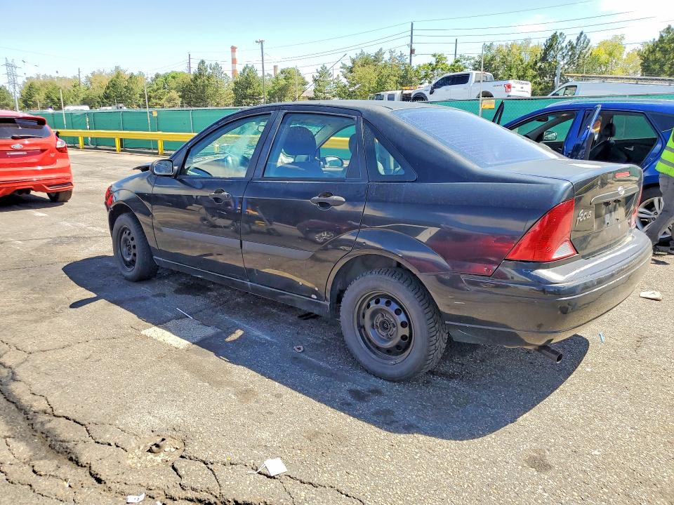 Photo 2 from auction – 2004 FORD FOCUS with VIN 1FAFP33P34W176453