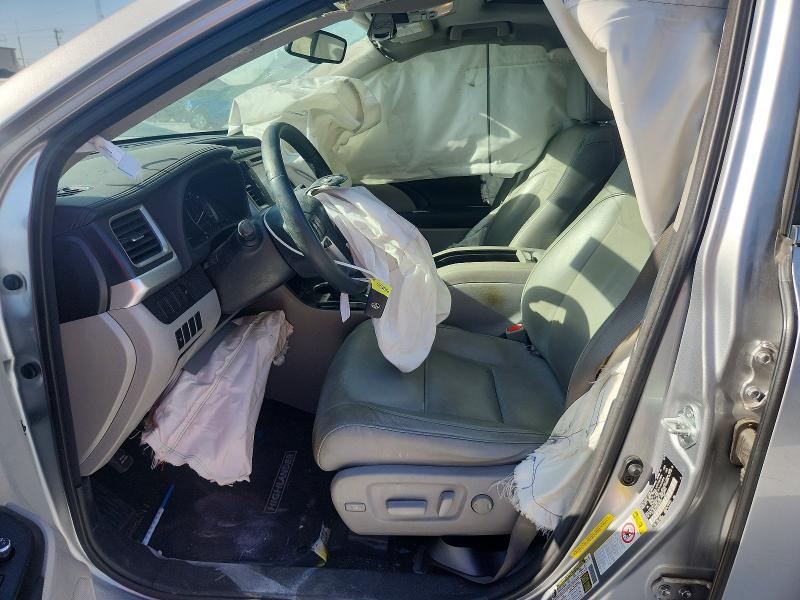 Photo 7 from auction – 2016 TOYOTA HIGHLANDER with VIN 5TDKKRFH4GS164654