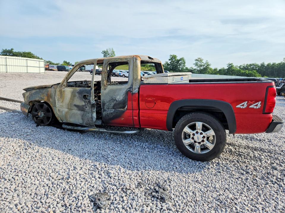 Photo 2 from auction – 2003 CHEVROLET SILVERADO with VIN 1GCGK29U73Z350798