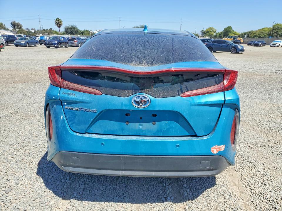 Photo 6 from auction – 2017 TOYOTA PRIUS PRIME with VIN JTDKARFP5H3061966