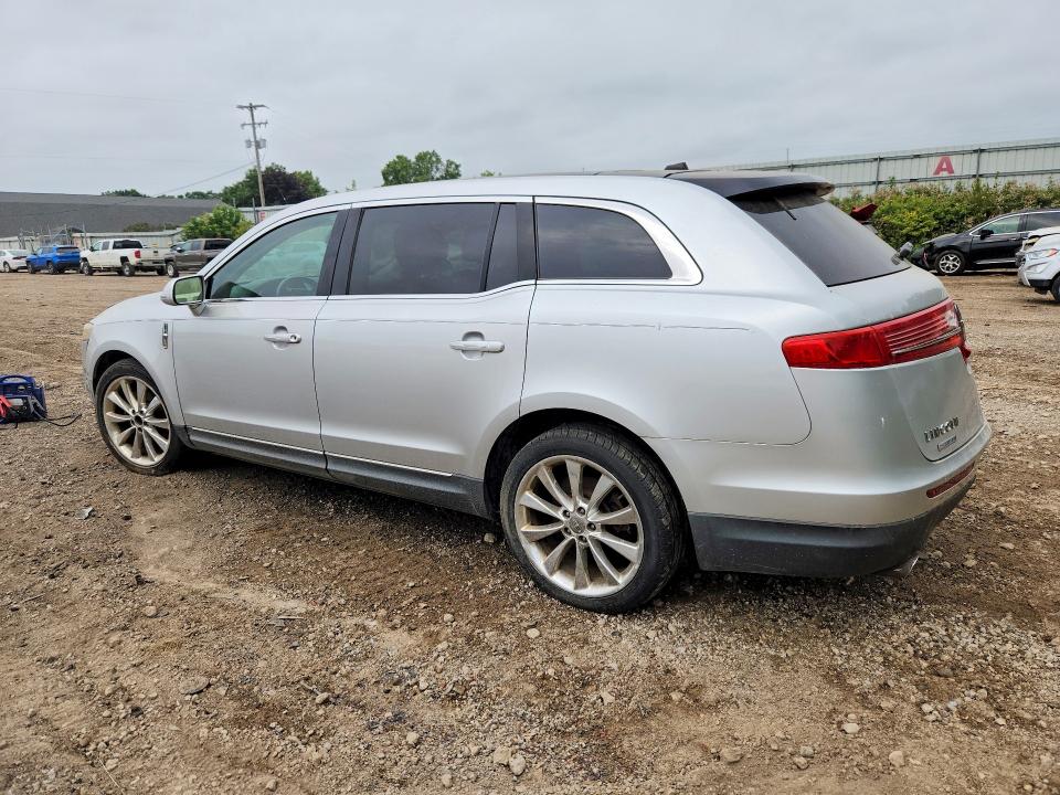 Photo 2 from auction – 2012 LINCOLN MKT with VIN 2LMHJ5AT9CBL54379