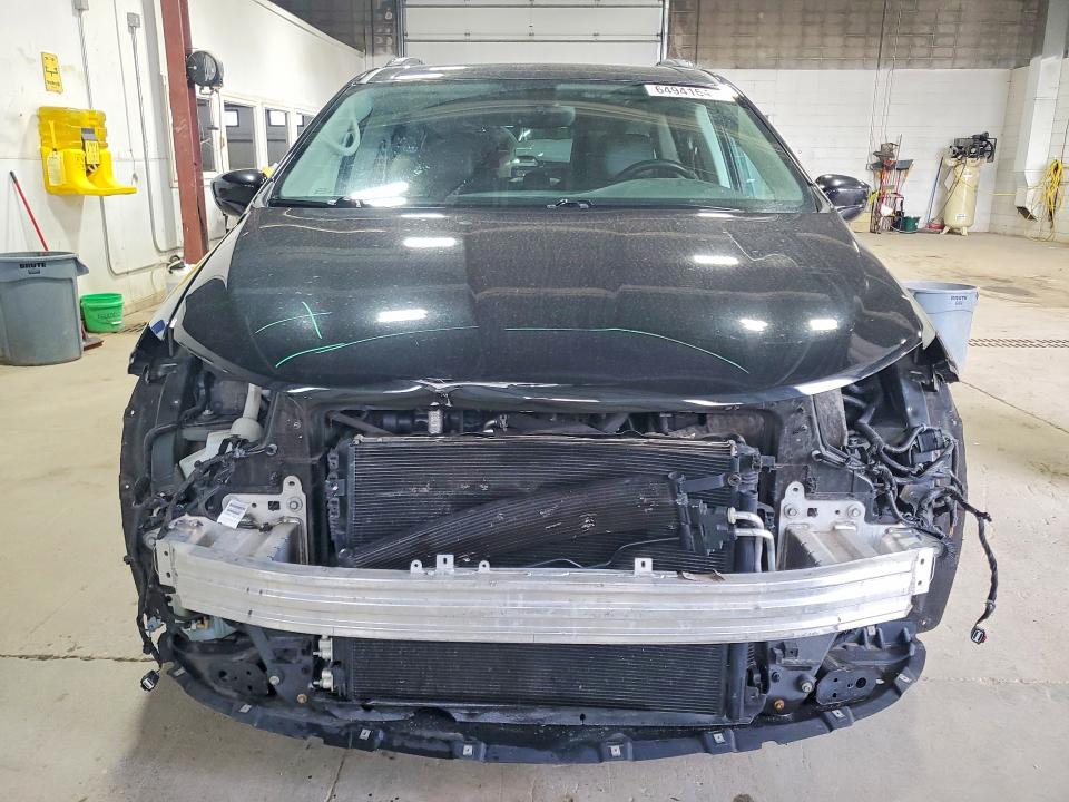 Снимка 5 от търг – 2017 CHRYSLER PACIFICA с VIN 2C4RC1EGXHR757502