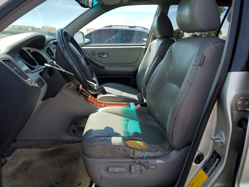 Photo 7 from auction – 2004 TOYOTA HIGHLANDER with VIN JTEEP21A040007102