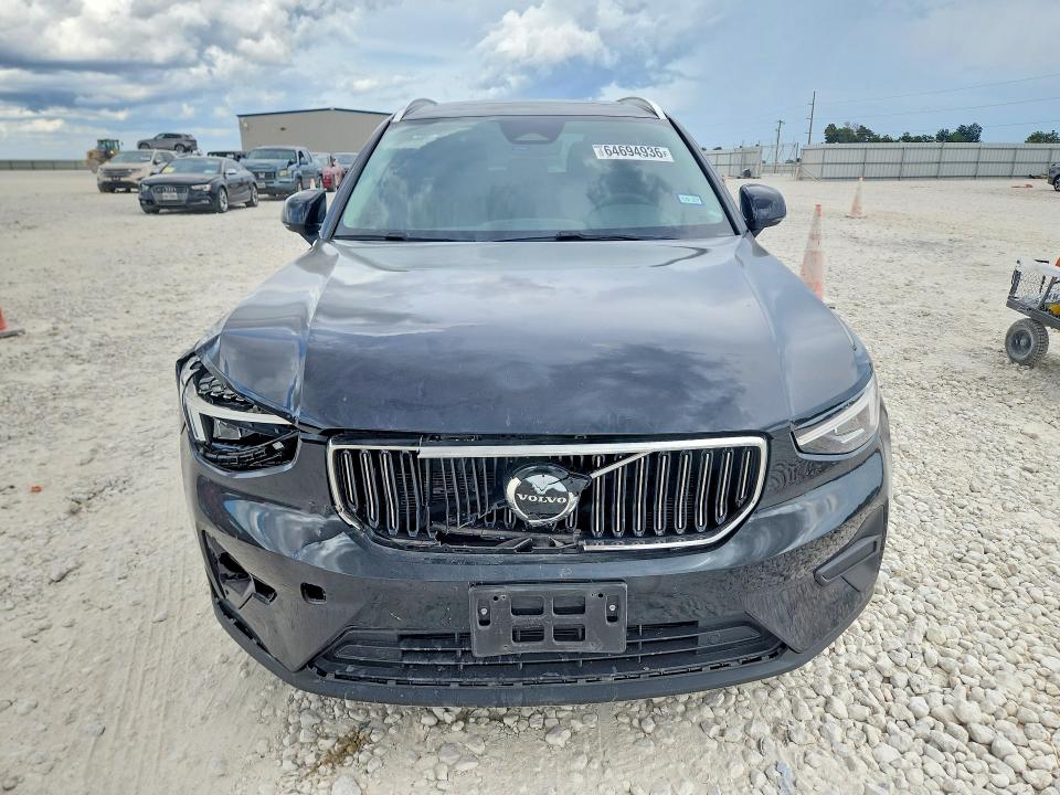 Photo 5 from auction – 2025 VOLVO XC40 with VIN YV4L12UJ2S2479373