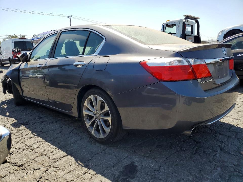 Photo 2 from auction – 2013 HONDA ACCORD with VIN 1HGCR2F57DA066970