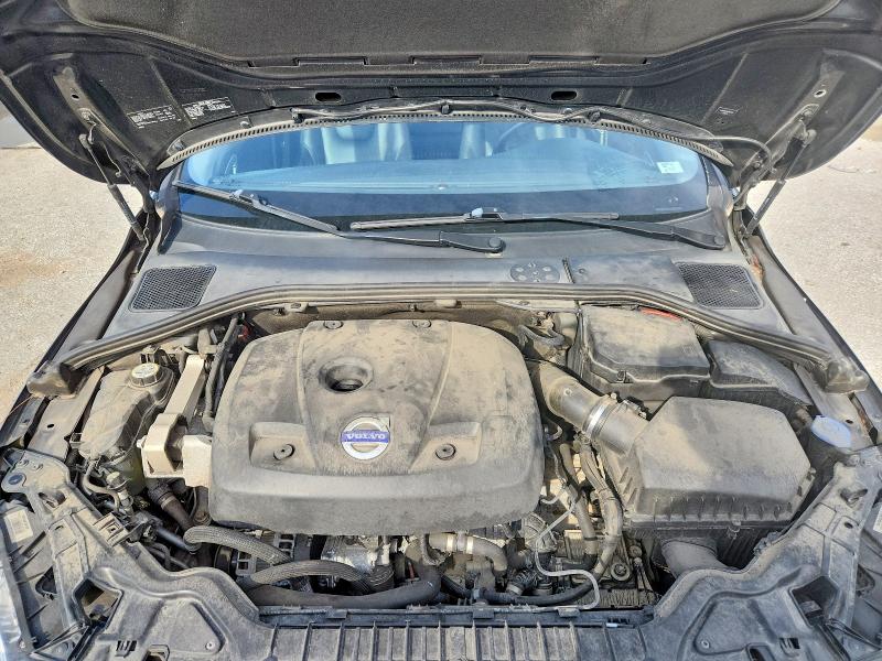 Photo 11 from auction – 2015 VOLVO V60 with VIN YV140MEKXF1243735